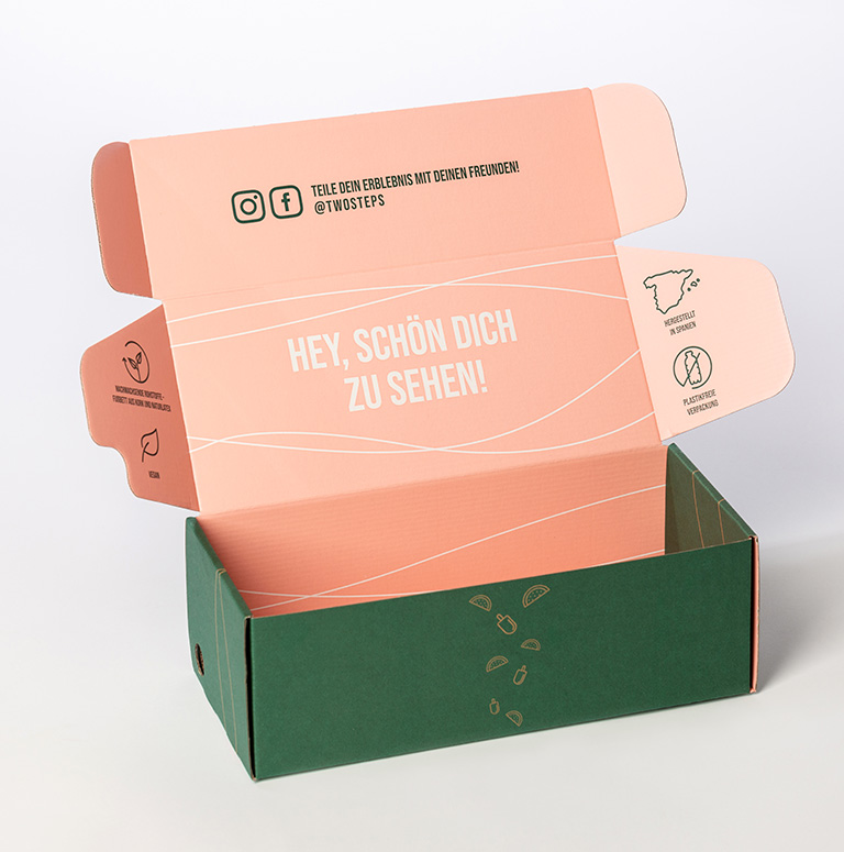 E-commerce packaging with attached lid (Fefco 0427/folding carton). Our corrugated cardboard boxes can be customized.